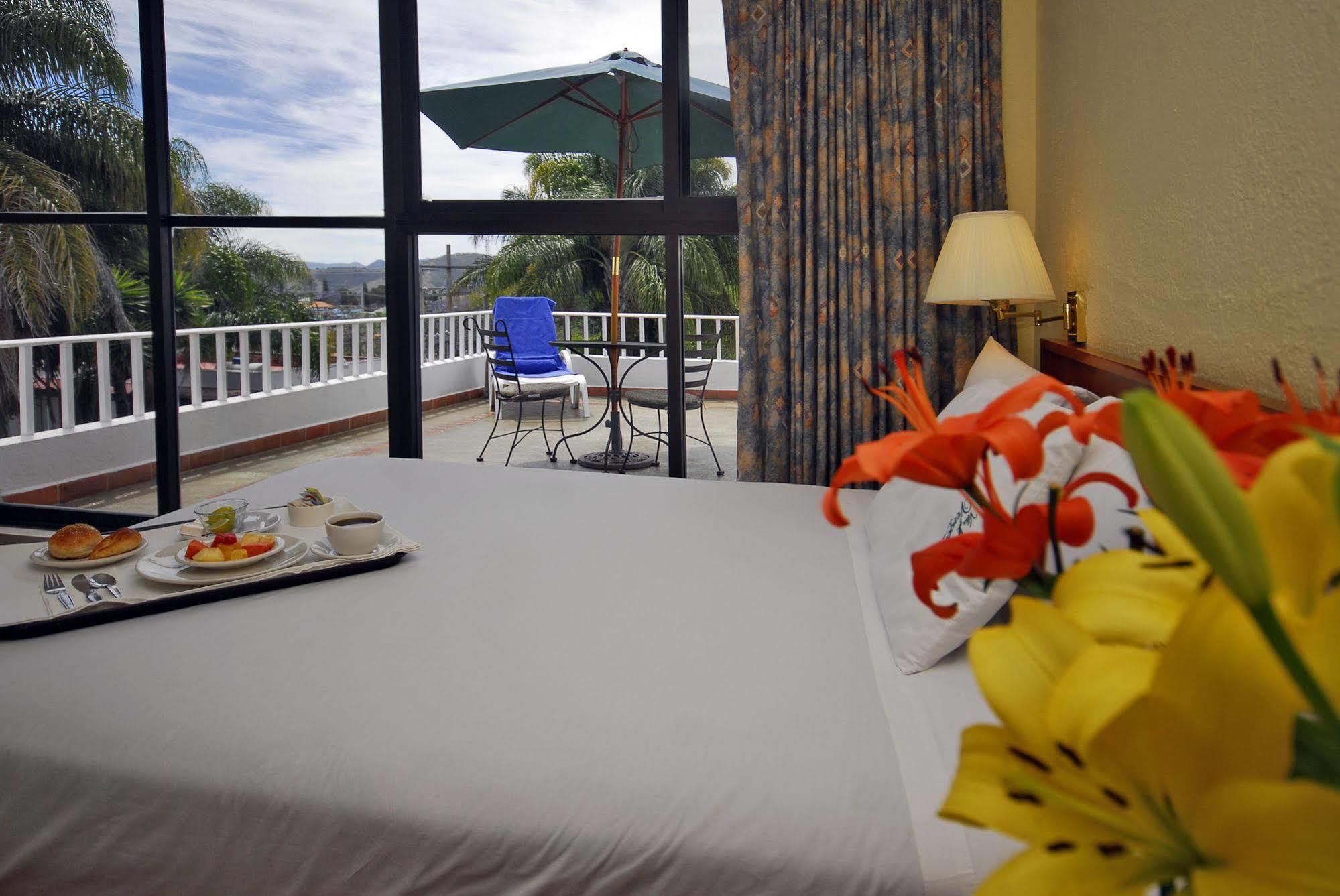 Hotel & Spa Villa Vergel Истапан-де-ла-Сал Экстерьер фото